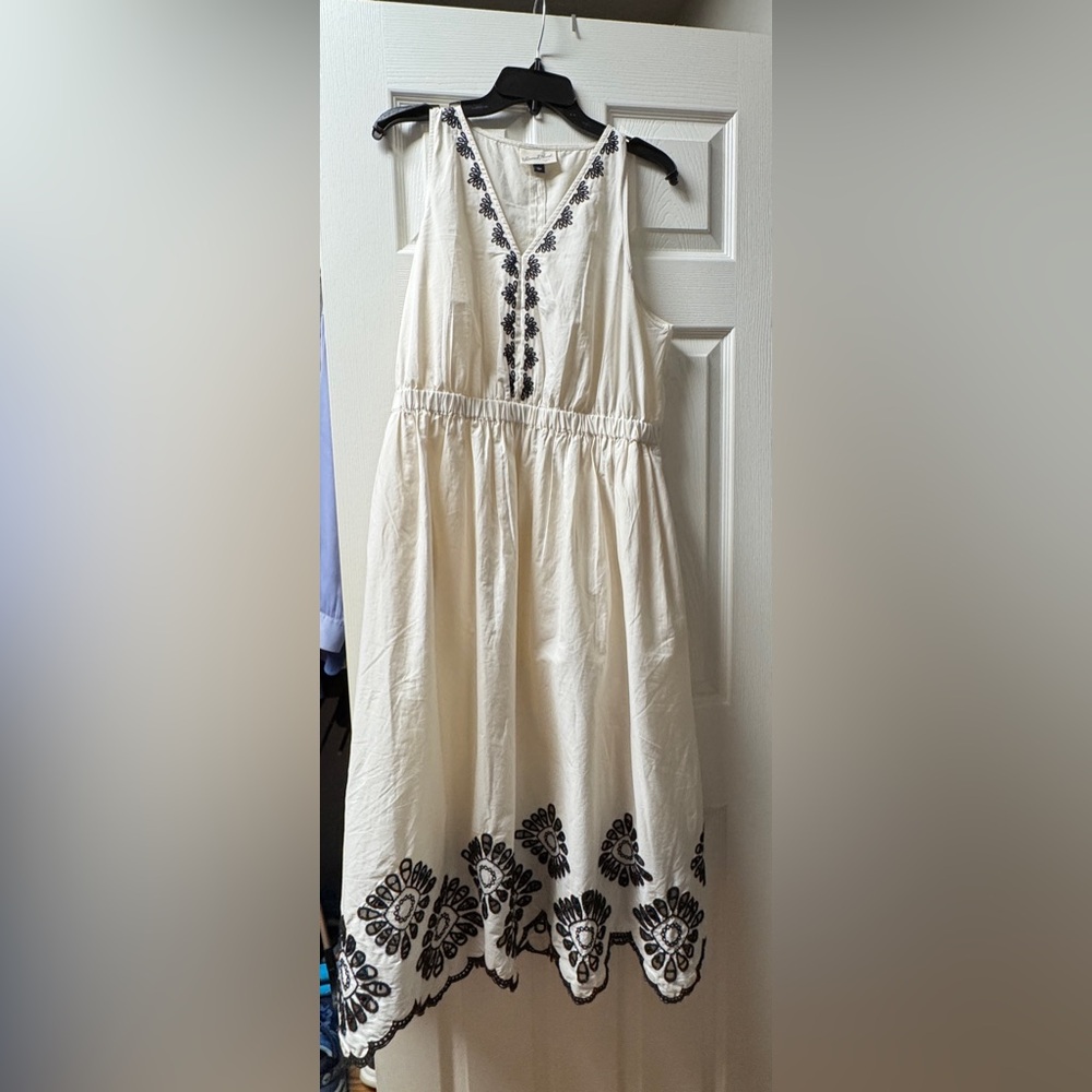 Universal Thread Women's Vneck Eyelet Maxi Sundress Cream Black